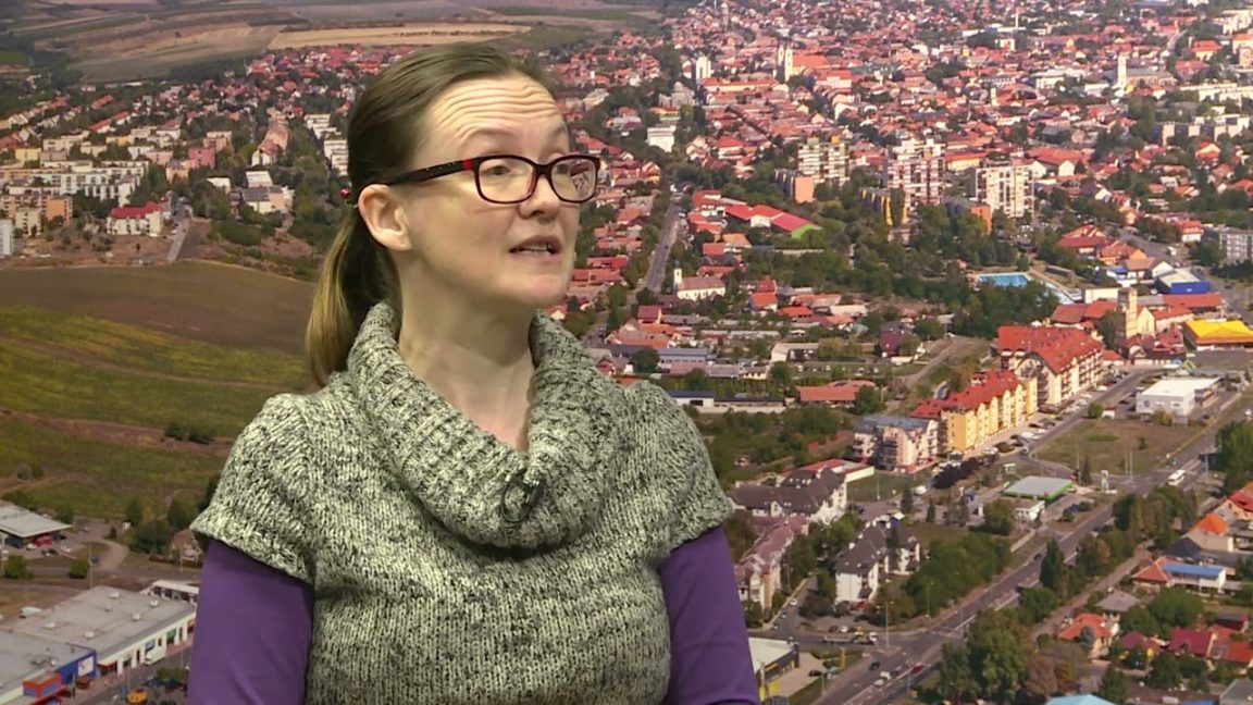 Személyes tárgyak is láthatók a Kiss Péter emlékkiállításon