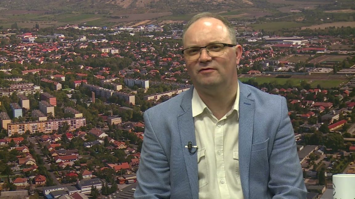 Ismét szépkorú tehetségek lépnek színpadra