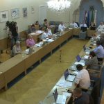 „Csődbe vinné a várost a Fidesz frakció”