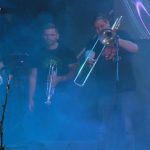 Van még a világon.....Kell egy ház az óceán partján