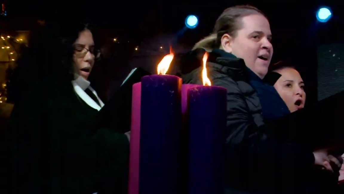 A második adventi gyertya meggyújtása 2023-ban