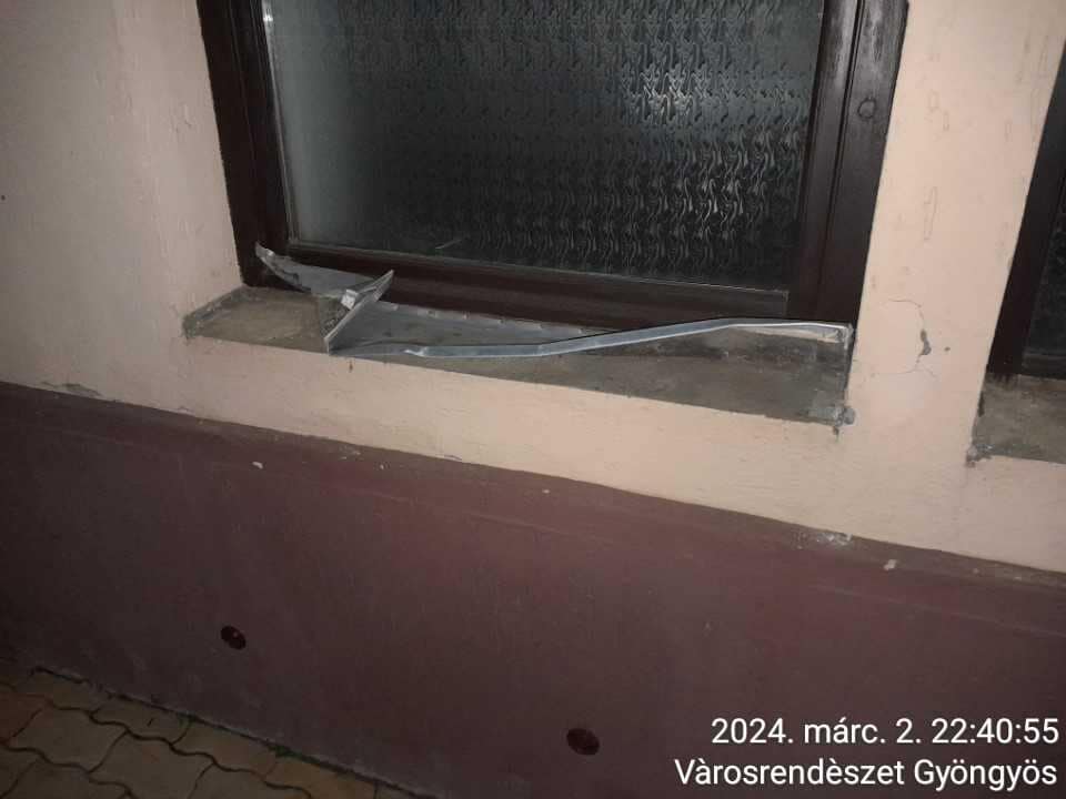 Párkánytolvajt fogtak