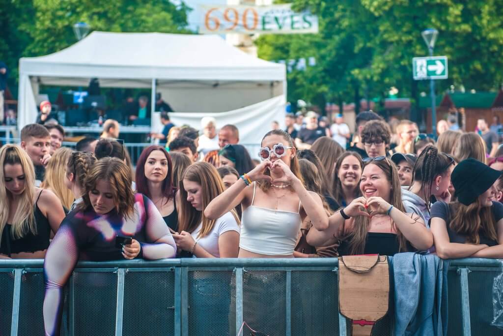 Szuper hangulat a Mátrai Bornapok első estéjén (galéria)