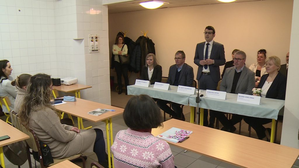 Példátlan ápolóképzés vette kezdetét a Bugát Pál Kórházban