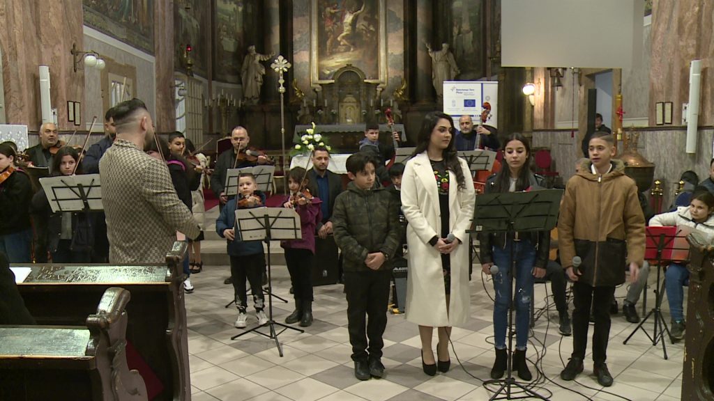 Koncertet adtak Szent Bálint napja alkalmából