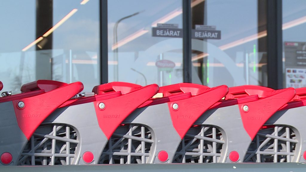 Betörtek az egyik szupermarketbe az éjszaka