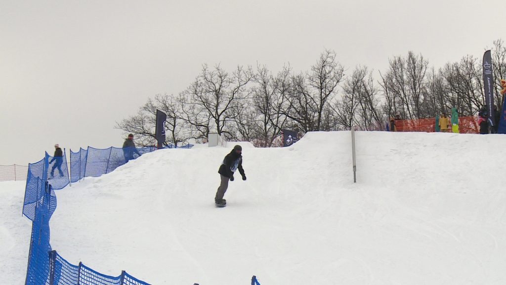 Nemzetközi snowboard versenyt rendeztek a Mátrában