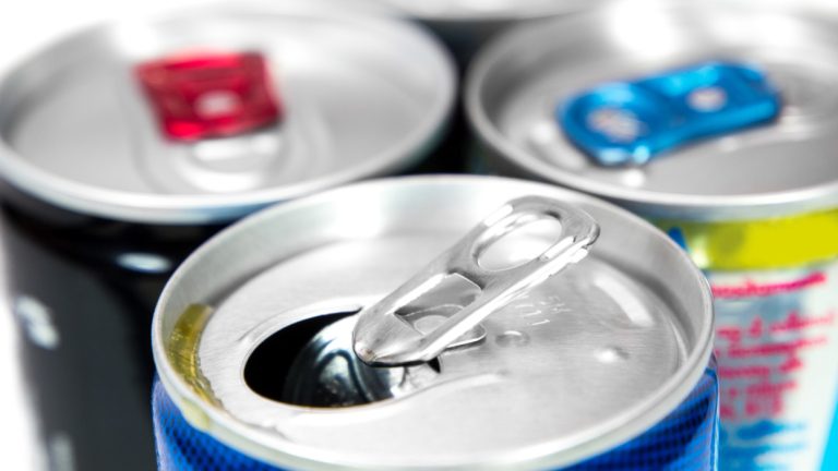 Nem vásárolhatnak többé energiaitalt a 18 év alattiak