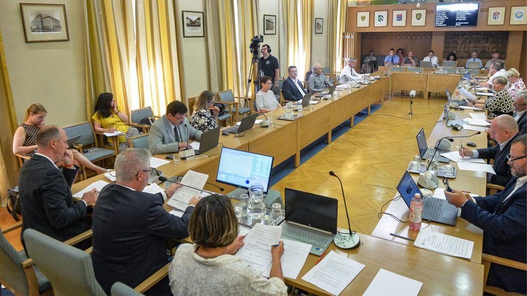 Döntések a város működéséről és fejlesztéséről – ülésezett a képviselő-testület