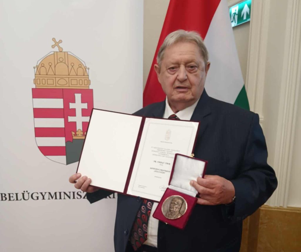 Országos kitüntetést vehetett át dr. Faragó Tibor háziorvos