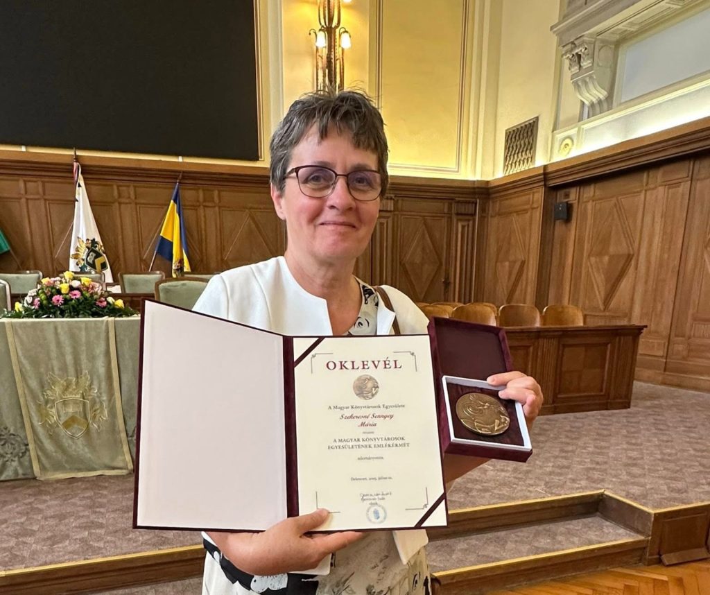 Rangos elismerést kapott a könyvtár egykori igazgatója
