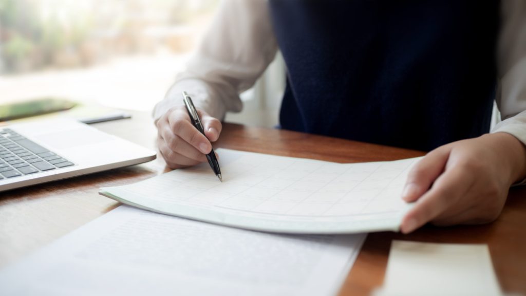 Nem lehet személyesen intézni az ingatlan-nyilvántartási ügyeket