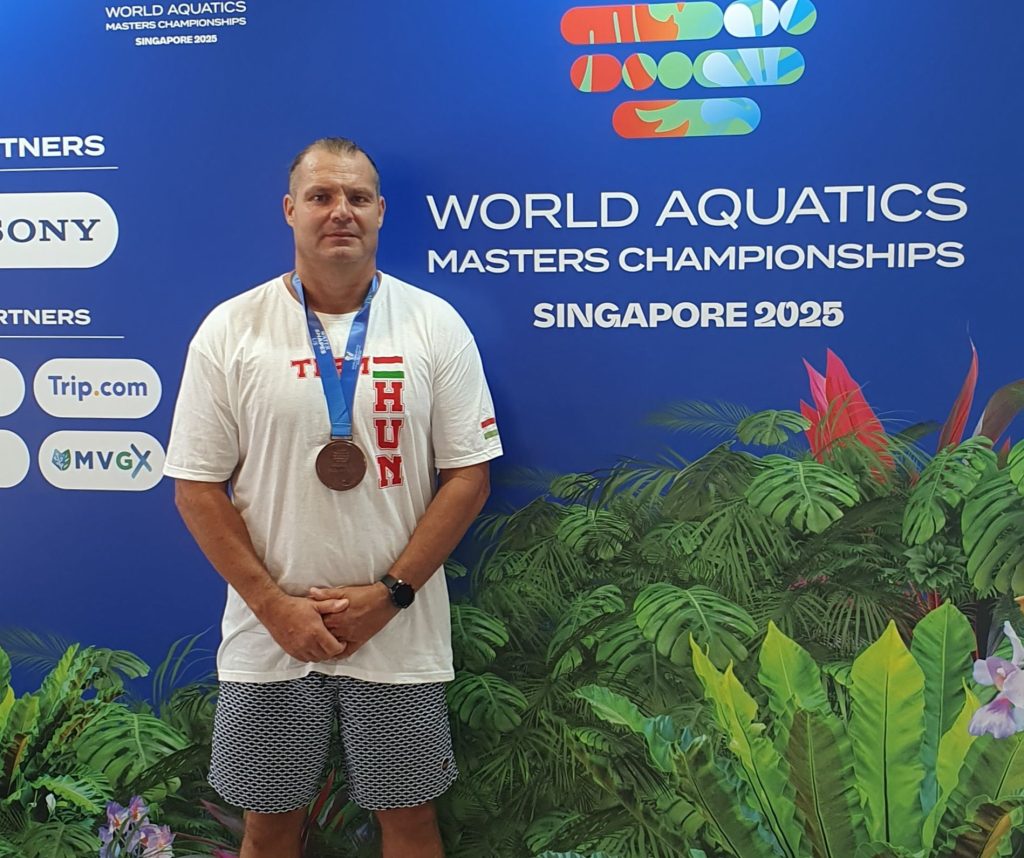 Világbajnoki bronzérmes a gyöngyösi úszó