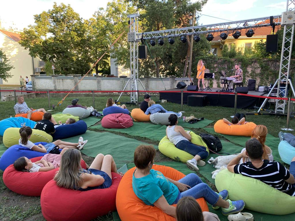 Pénteken folytatódott a CoolTér Piknik sorozat