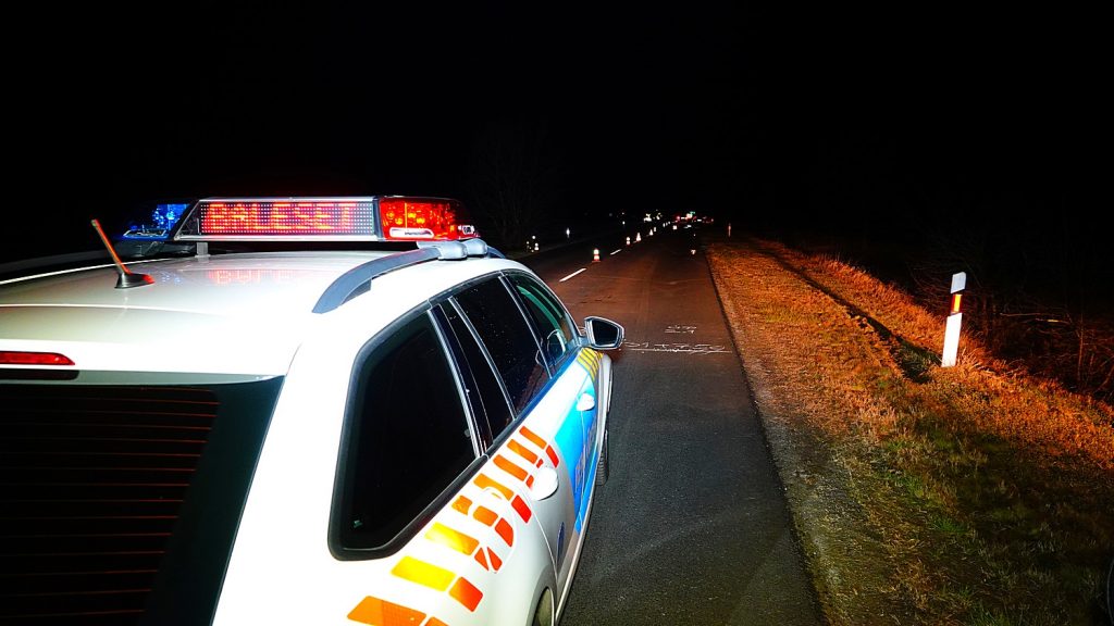 Bozótosba hajtott egy autó a 3-as főúton