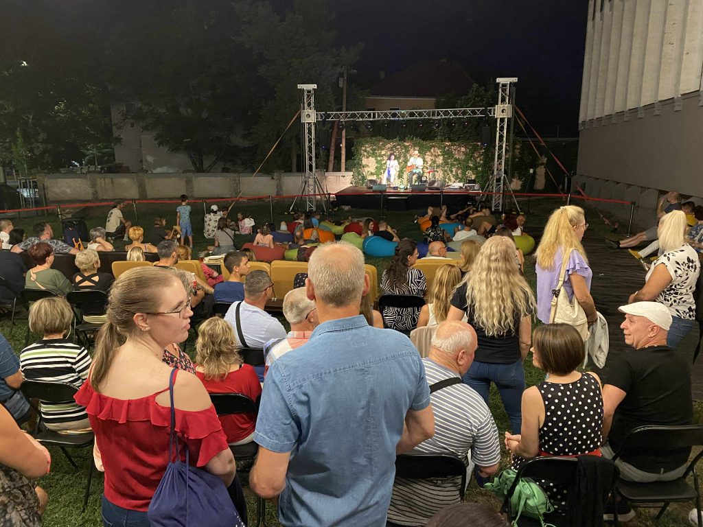 Kellemes nyári dallamok a Cool Téren