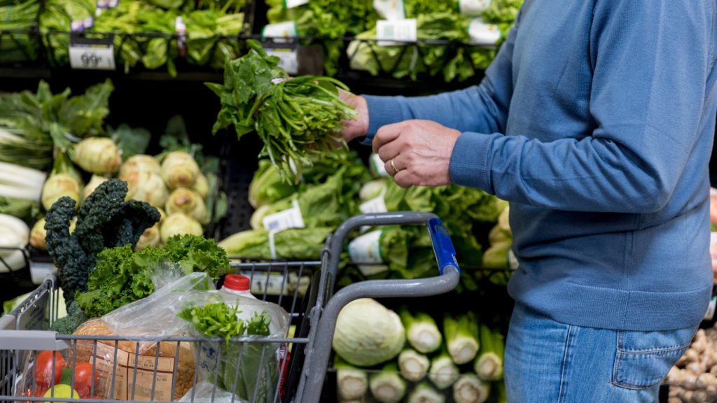 Ősszel érkezik az élelmiszer-utalvány a nyugdíjasoknak