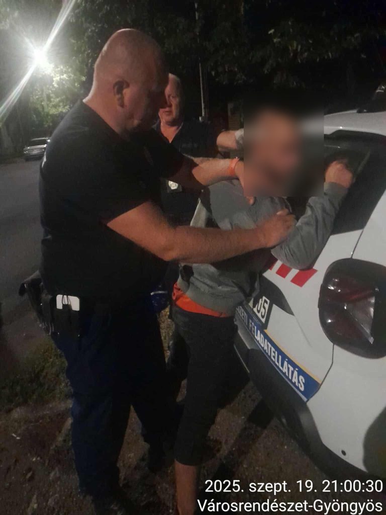Lakossági jelzés segített: körözött személyt fogtak el Gyöngyösön