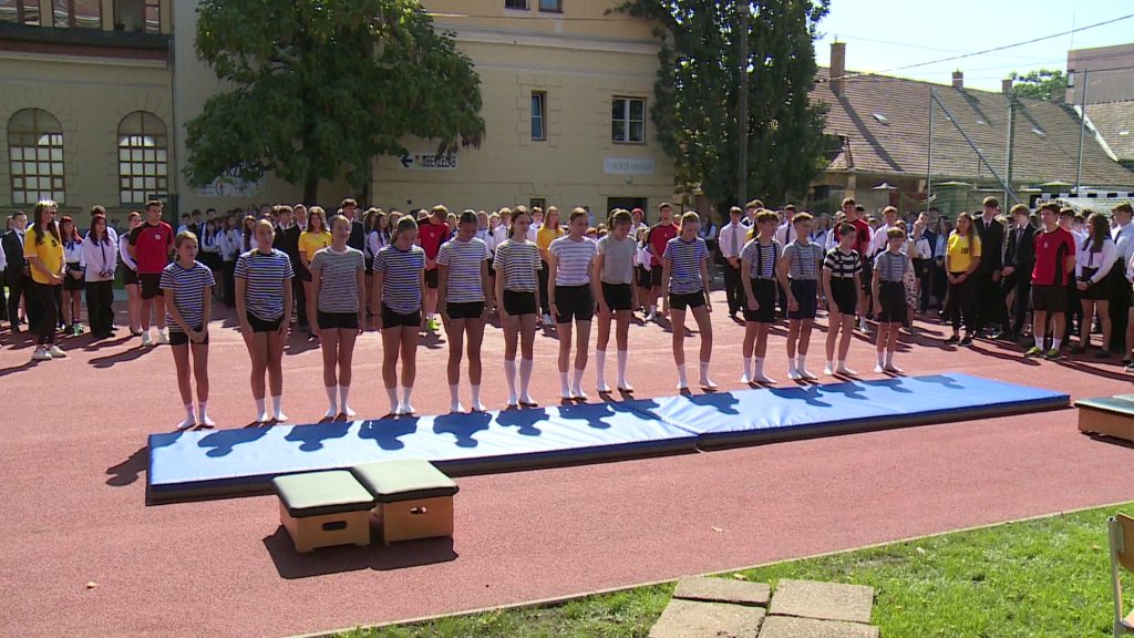 Összefogás – megújult sportpályával kezdi a tanévet a Berze