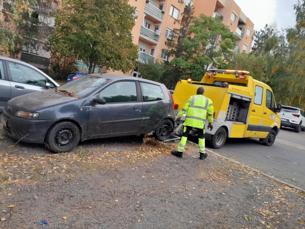 Tovább folytatódik a roncstalanítás a városban