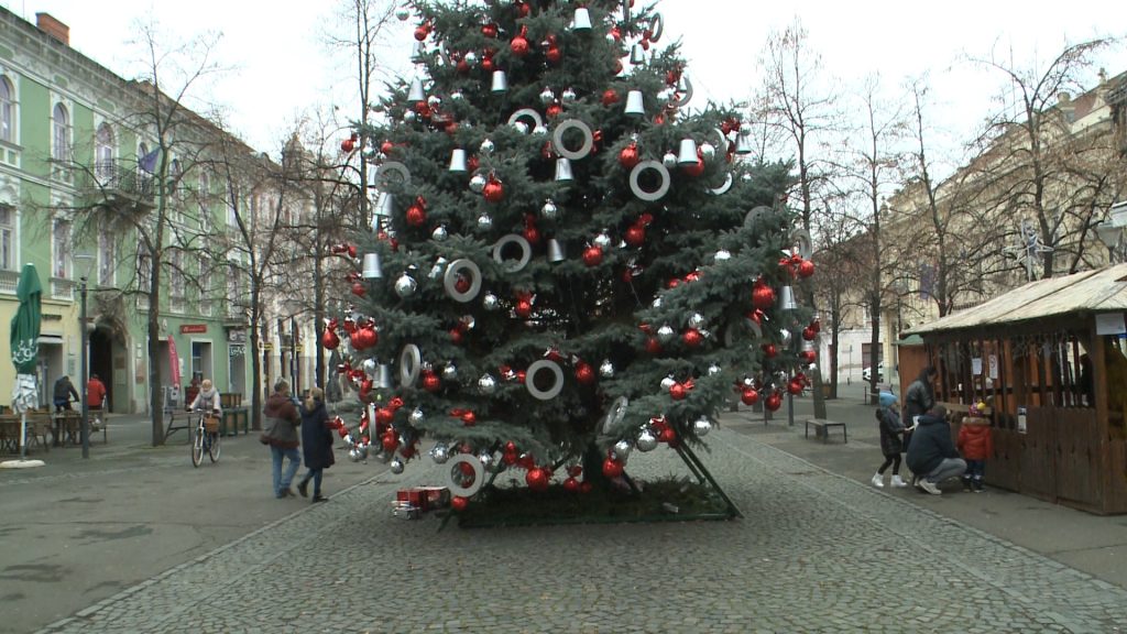 Már keresik mindenki karácsonyfáját