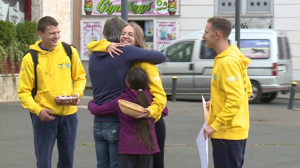 Szívből jövő ölelések a lelki egészségért