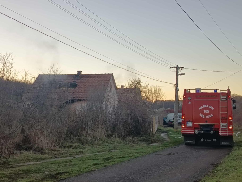 Családi ház ég Gyöngyöspatán