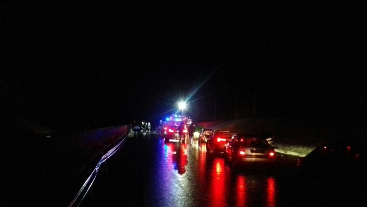 Baleset az M3-ason, Gyöngyöshalásznál