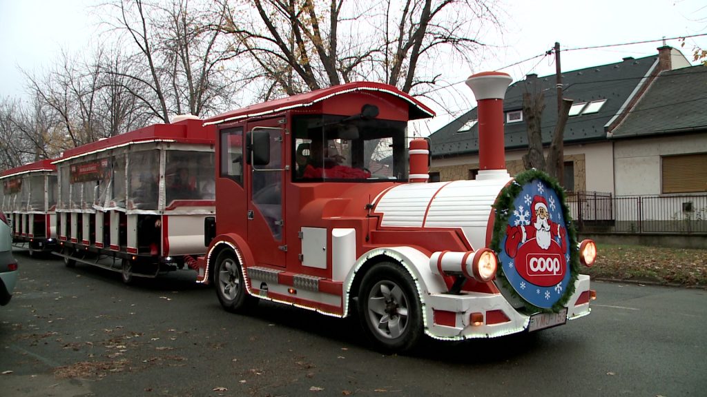 Korán indult munkába- vonattal érkezett városunkba a Mikulás