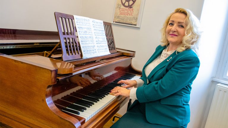 „Amikor kész a növendék, akkor megjelenik a mester”