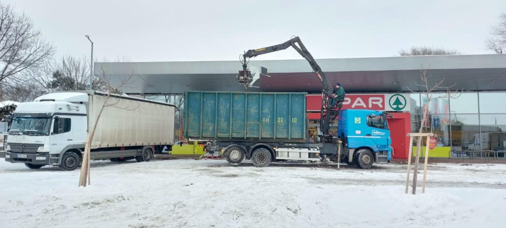 Hónapokra bezár az egyik gyöngyösi élelmiszerüzlet