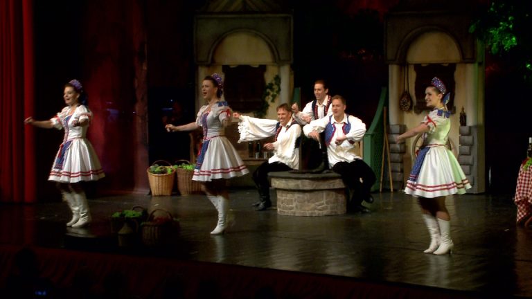 Borban a Vigasság- operettel köszöntötték az új évet