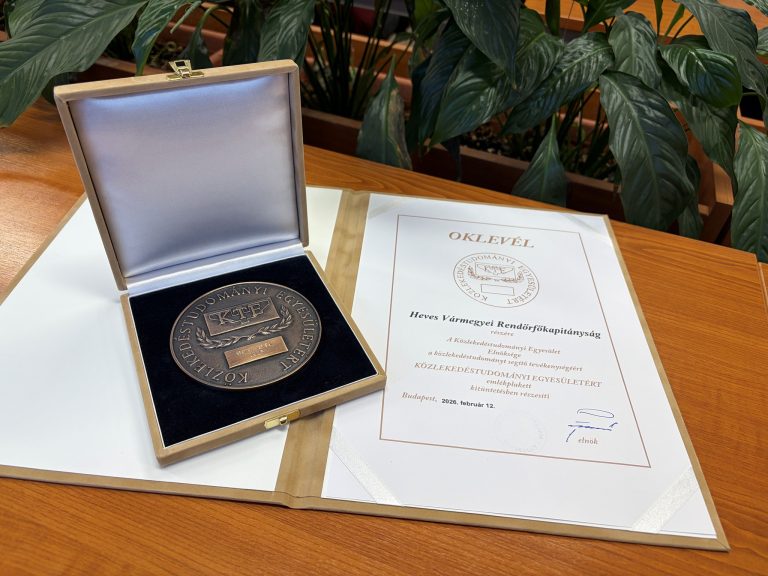 Kitüntették a vármegyei rendőr-főkapitányságot