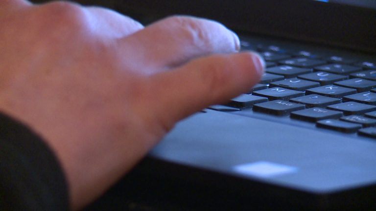 Több millió forintba is kerülhet egy rossz kattintás