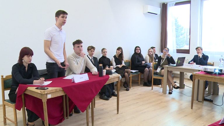 Kábítószer és halálbüntetés – vitáznak a fiatalok