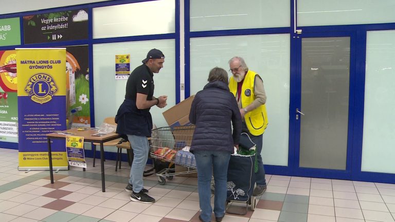 Adományokat gyűjtenek a farkasok és az oroszlánok