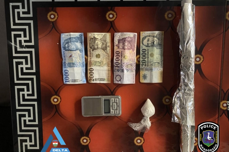 Apa-fia díler párost fogtak a gyöngyösi rendőrök