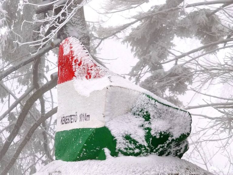 Fehér tavasz költözött a Mátrába