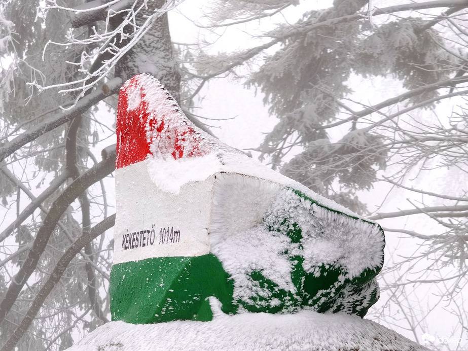 Fehér tavasz költözött a Mátrába