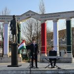 „Kelj, magyar ifjúság, légy te virág magad!