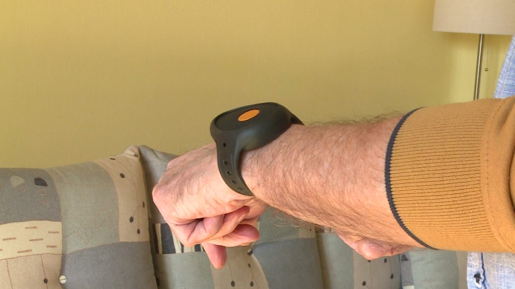 Már 1 millió idős embernek van gondosórája hazánkban