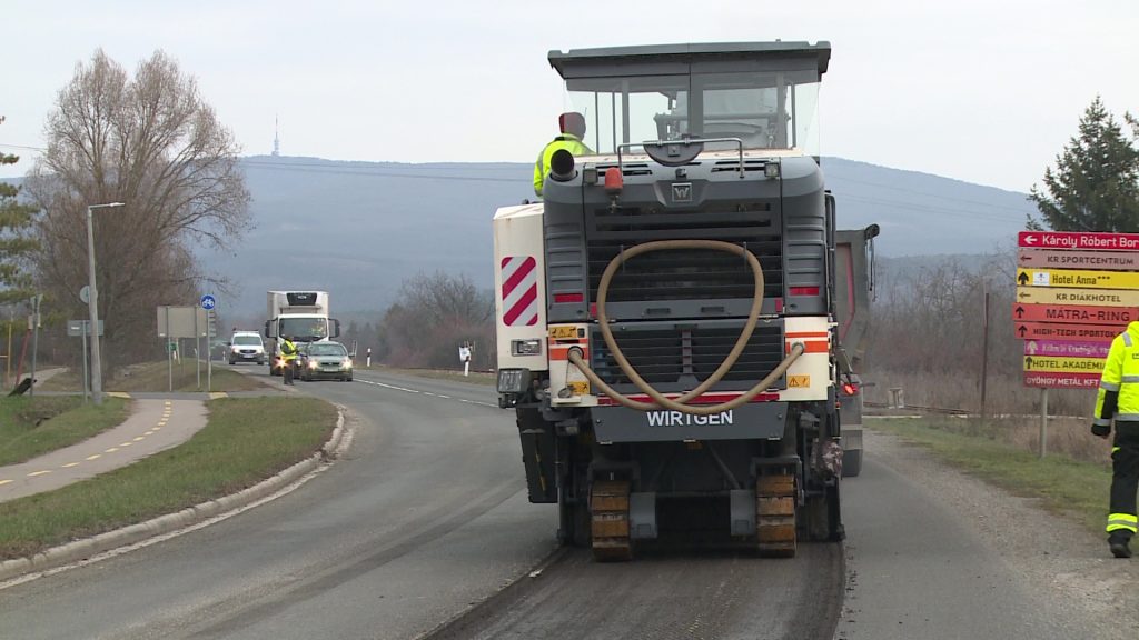 Elindult a 24-es főút felújítása