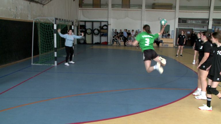 Országos elődöntőbe jutott a Kálvária kézilabdás lánya csapata