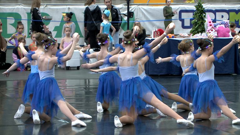 Több százan táncoltak az arany minősítésért