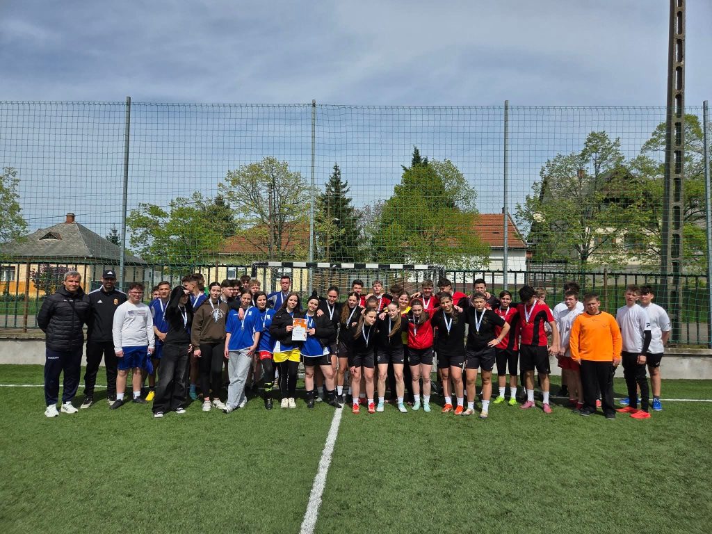 forrás: Berze Nagy János Gimnázium facebook oldal