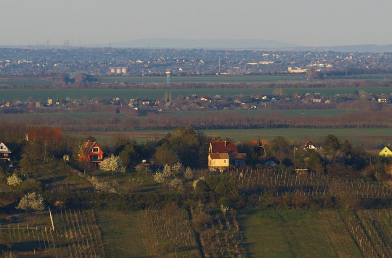 Hihetetlen távolságból volt látható a Kékes (fotó)