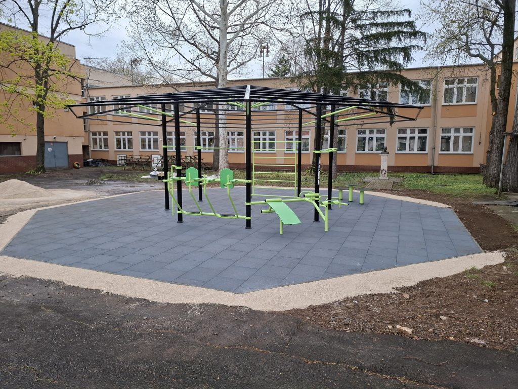 Már az iskola udvarán is edzhetnek a diákok