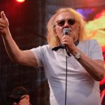 „Én nem énekes vagyok, hanem zenész”- interjú Charlieval