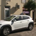 Hamarosan elektromos, automataváltós oktatóautón is lehet tanulni