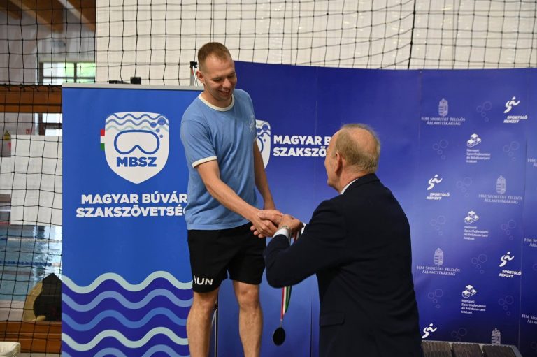 Éremeső a búvárúszóknál